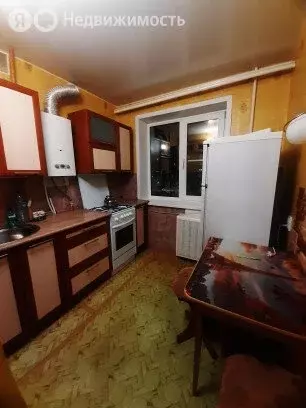 2-комнатная квартира: Сыктывкар, Коммунистическая улица, 64 (43.6 м) - Фото 2