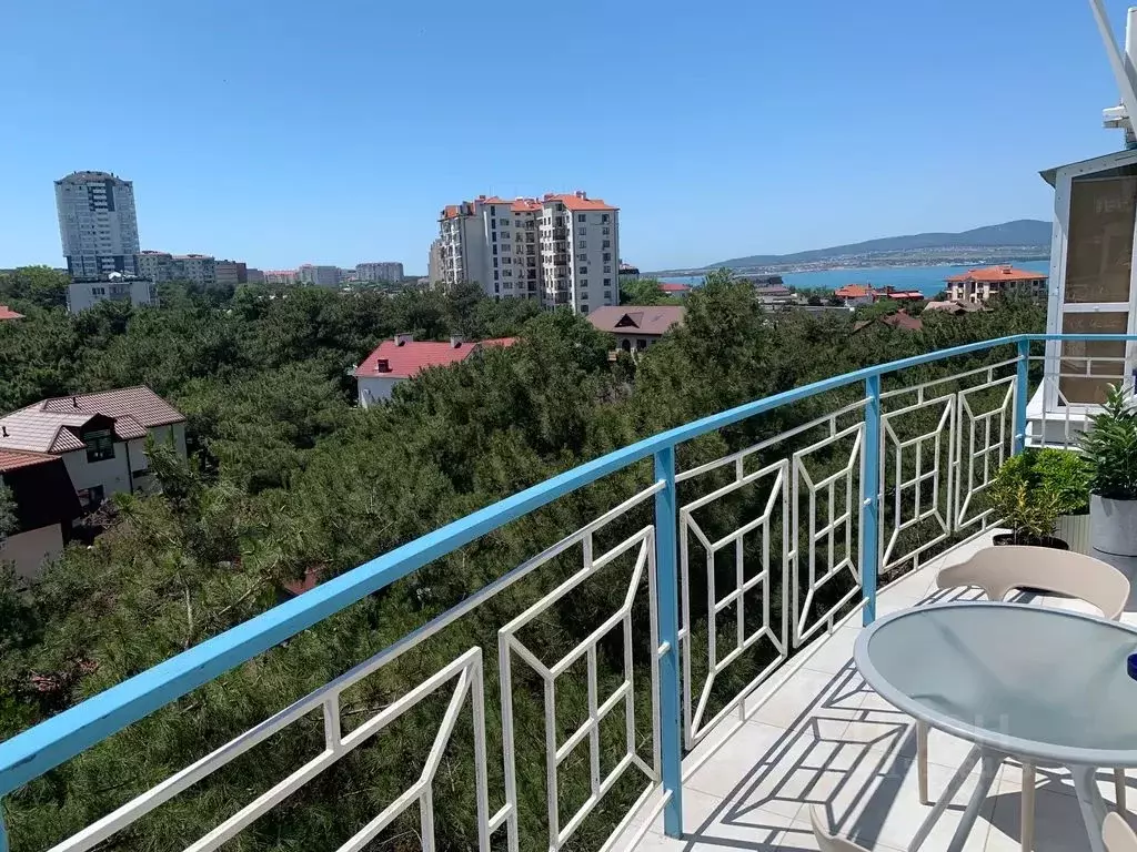 3-к кв. Краснодарский край, Геленджик Красноармейская ул., 11 (77.0 м) - Фото 0