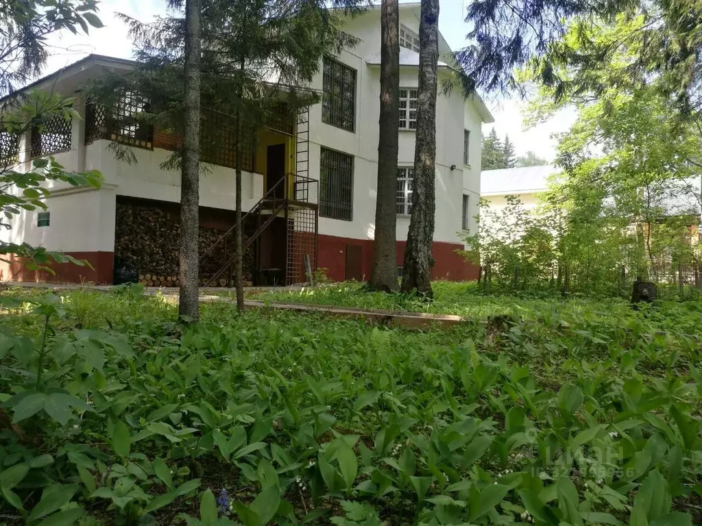 Дом в Московская область, Одинцовский городской округ, с. Жаворонки, ... - Фото 0