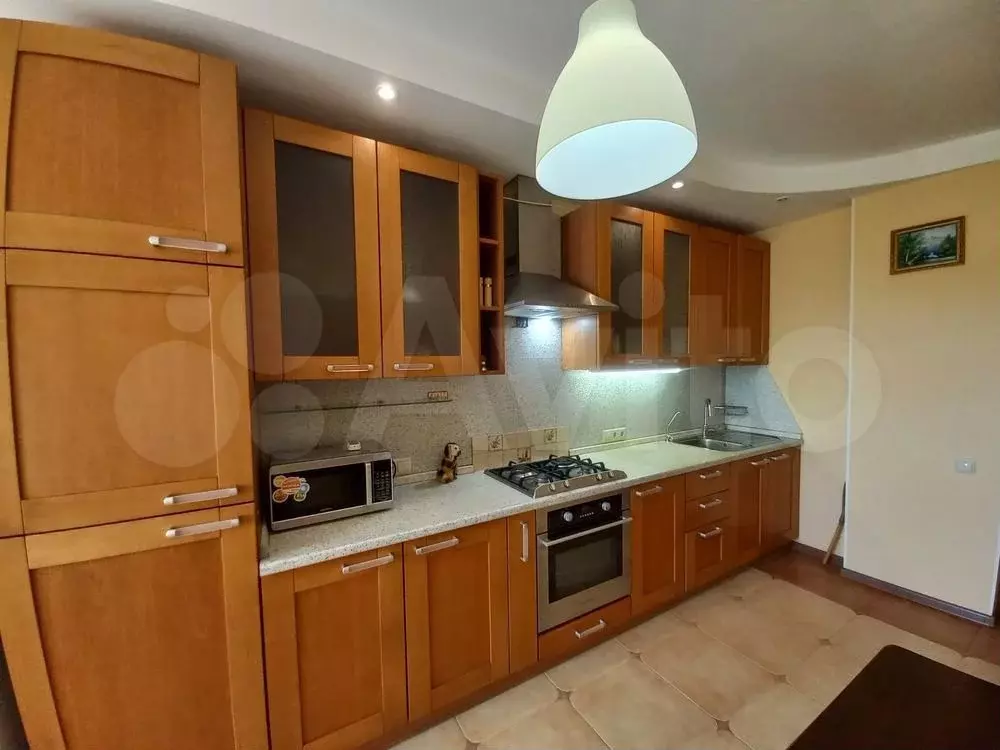 2-к. квартира, 70 м, 8/8 эт. - Фото 1