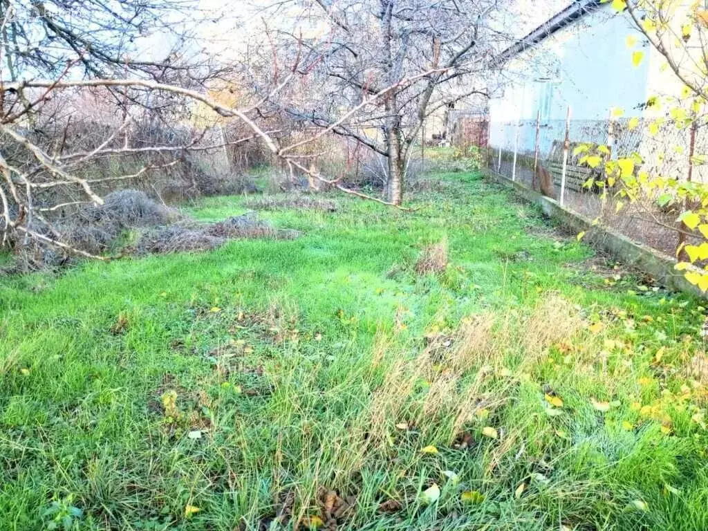 Участок в Симферополь, улица Дружбы (7.4 м) - Фото 1