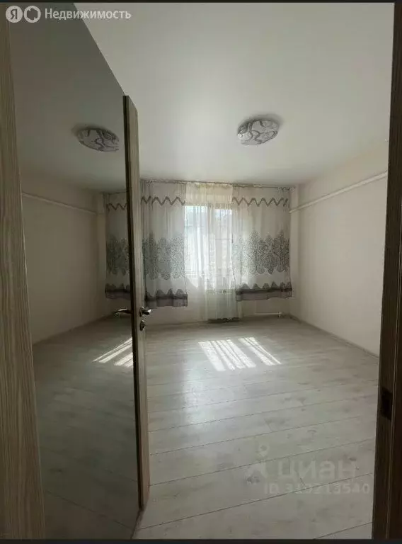 2-комнатная квартира: Таганрог, улица Чучева, 46-1 (50 м) - Фото 0