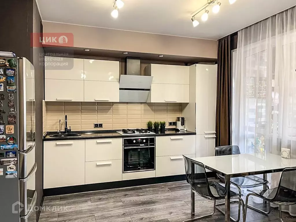 Продаётся 1-к квартира, 50 м - Фото 0