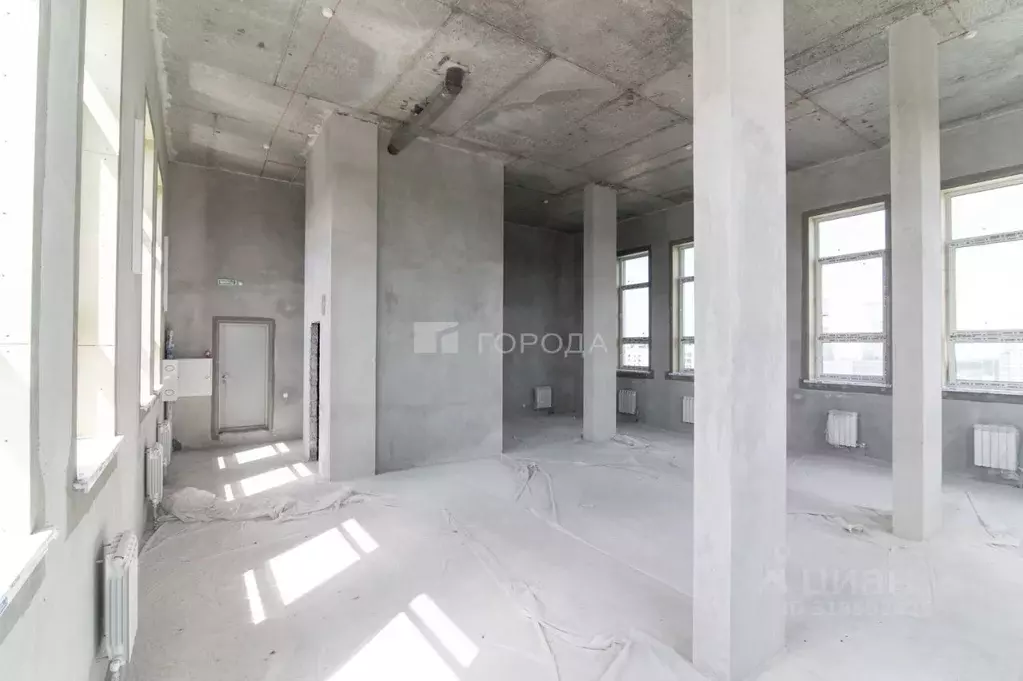 Помещение свободного назначения в Алтайский край, Барнаул ул. 6-я ... - Фото 0