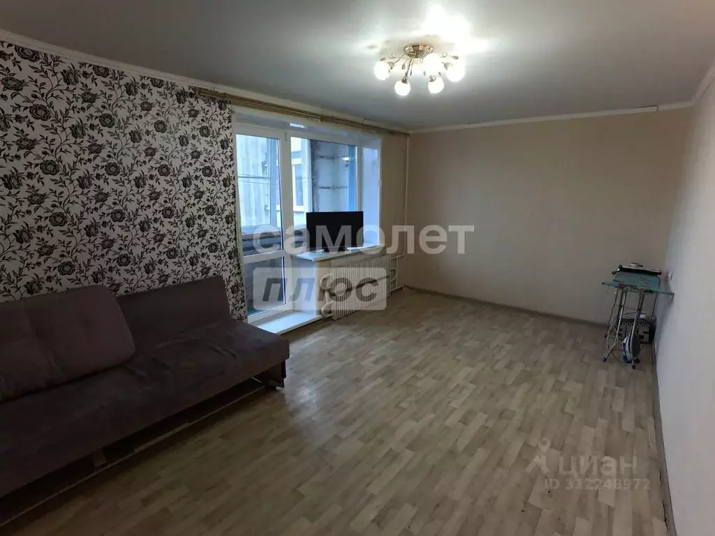 3-к кв. Белгородская область, Старый Оскол Космос мкр,  (64.0 м) - Фото 1