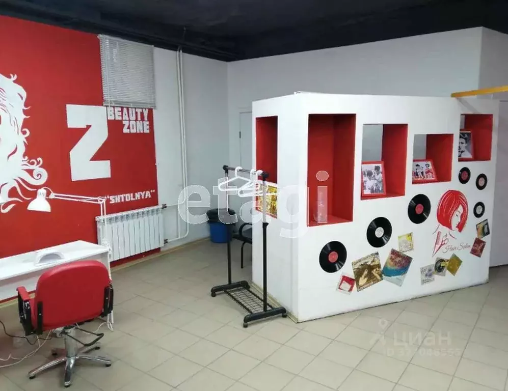 Помещение свободного назначения в Красноярский край, Красноярск ул. ... - Фото 1