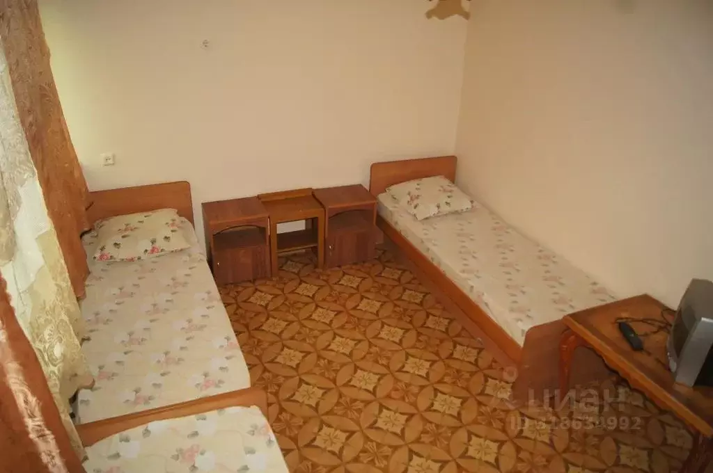 Комната Краснодарский край, Геленджик ул. Свердлова, 37 - Фото 0