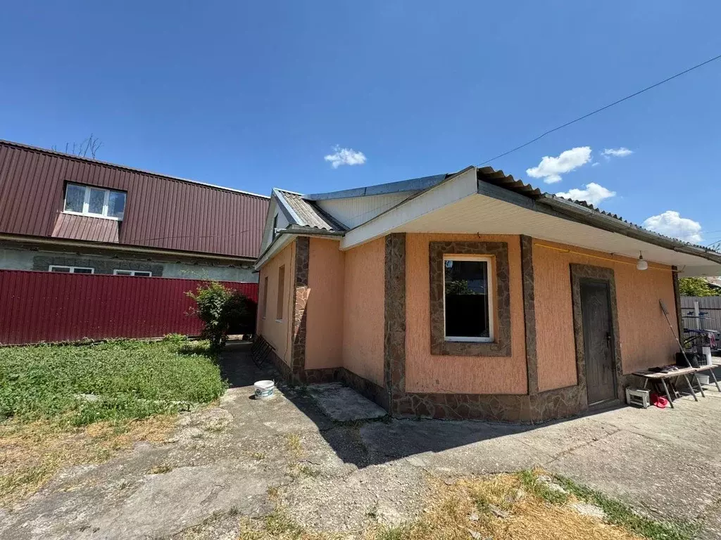 Дом в Ставропольский край, Ессентуки Яснополянская ул., 16 (80 м) - Фото 0