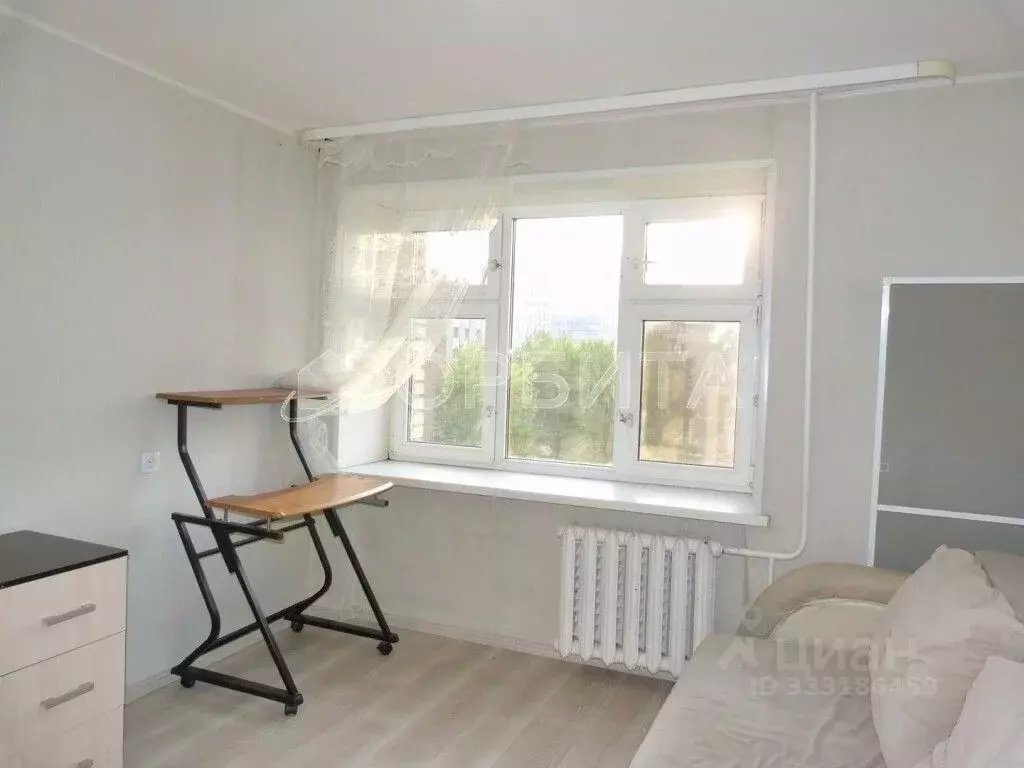 Комната Тюменская область, Тюмень ул. Республики, 218 (27.2 м) - Фото 2