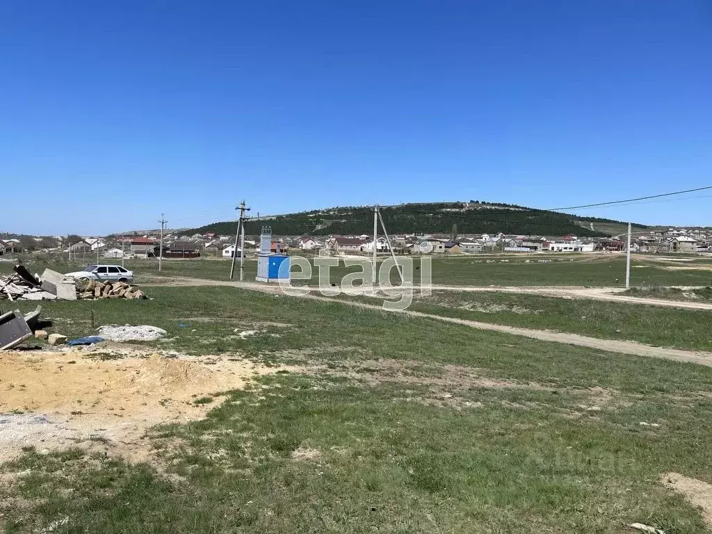 Участок в Крым, Симферопольский район, Трудовское с/пос, с. ... - Фото 1