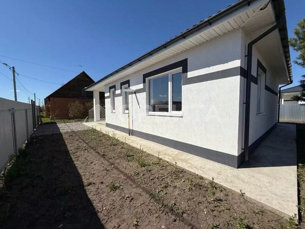 Дом в Тюменская область, Тюменский муниципальный округ, д. Ушакова ул. ... - Фото 1