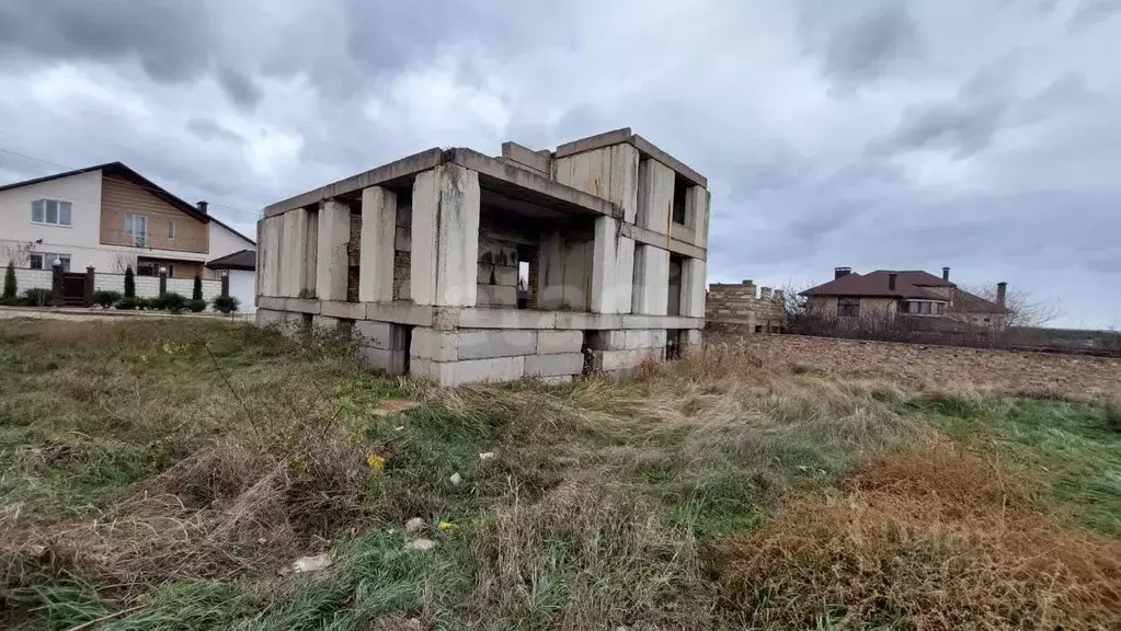 Дом в Крым, Феодосия городской округ, с. Ближнее ул. Луговая (146 м) - Фото 0