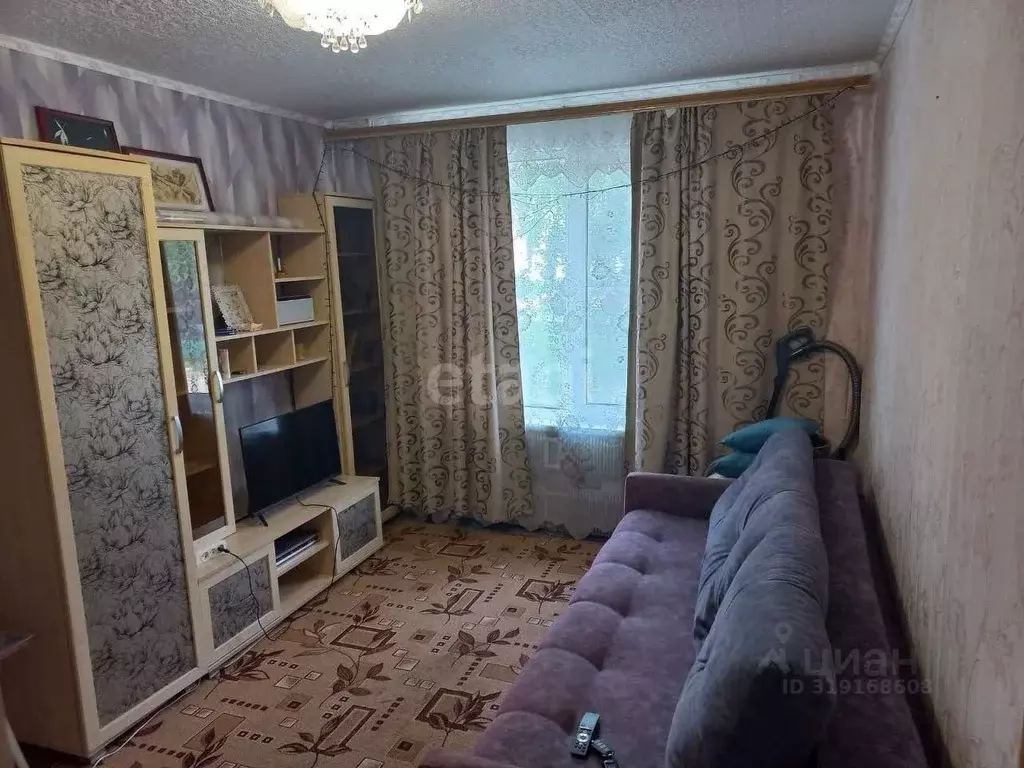 1-к кв. Владимирская область, Ковров Еловая ул., 86к7 (31.5 м) - Фото 0