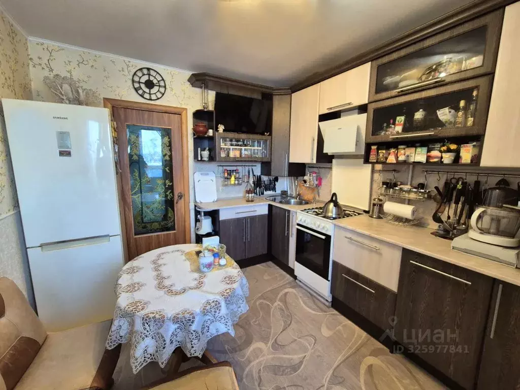 3-к кв. Ленинградская область, Кировский район, пос. Мга просп. ... - Фото 1