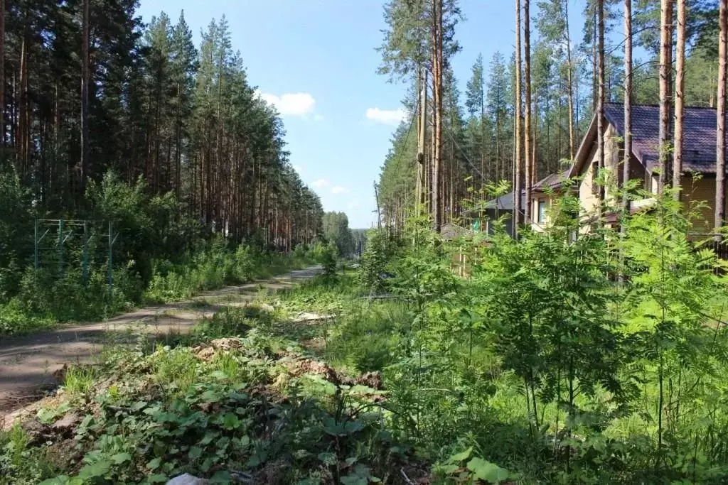 Участок в Свердловская область, Сысерть ул. Циолковского (15.0 сот.) - Фото 0