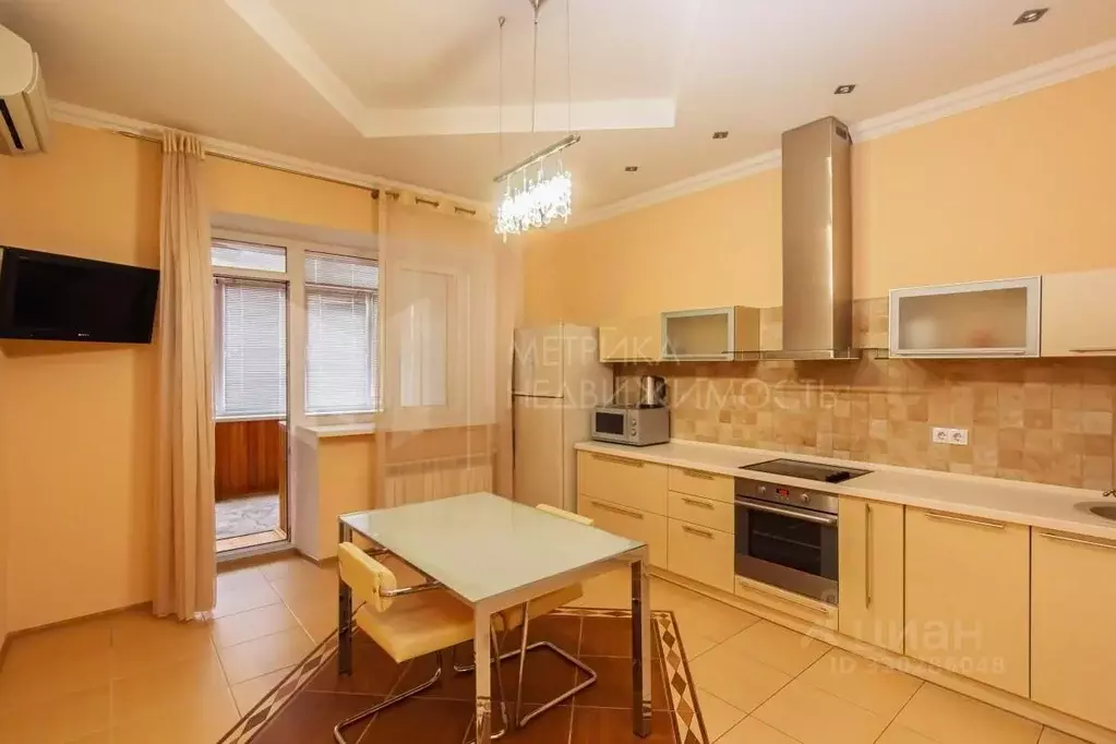 2-к кв. Тюменская область, Тюмень ул. Шиллера, 46к3 (90.0 м) - Фото 1