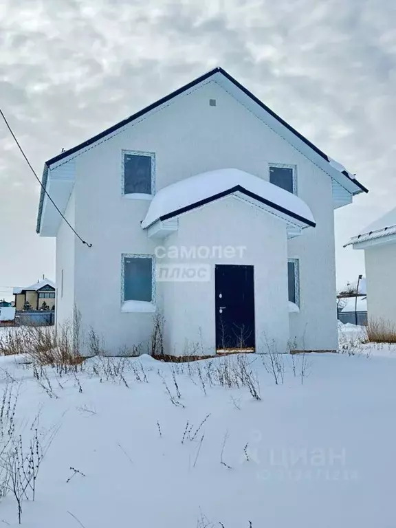 Дом в Башкортостан, Иглинский район, Акбердинский сельсовет, д. ... - Фото 0