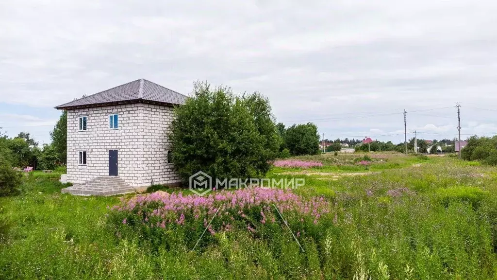 Дом в Ленинградская область, Гатчинский муниципальный округ, д. Малое ... - Фото 1