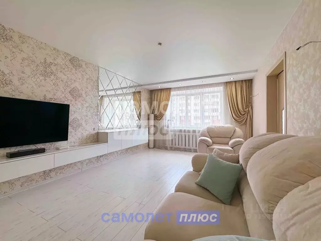 2-к кв. Чувашия, Чебоксары ул. Юрия Гагарина, 29 (87.8 м) - Фото 0
