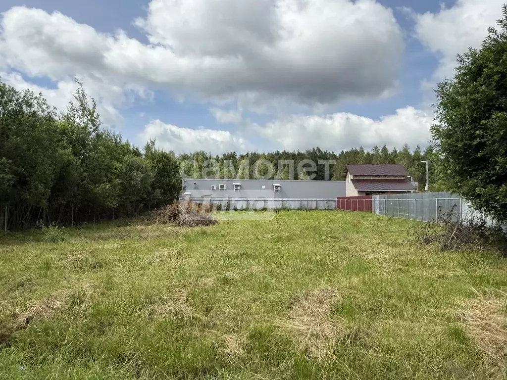 Участок в Московская область, Талдомский городской округ, д. Дубки ул. ... - Фото 1