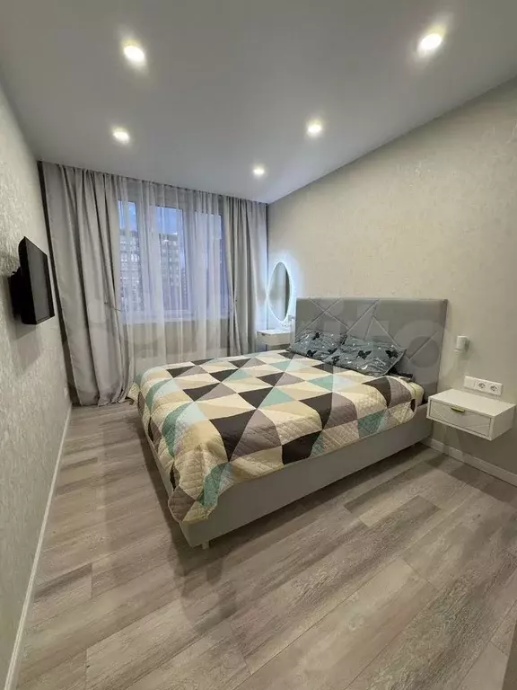 2-к. квартира, 60 м, 15/17 эт. - Фото 0