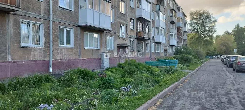 2-к кв. Кемеровская область, Кемерово ул. Гагарина, 155 (45.0 м) - Фото 0
