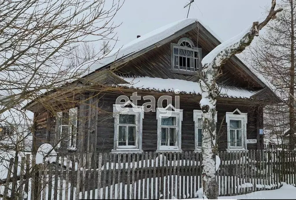 Дом в Вологодская область, Кириллов ул. Гагарина (80 м) - Фото 0