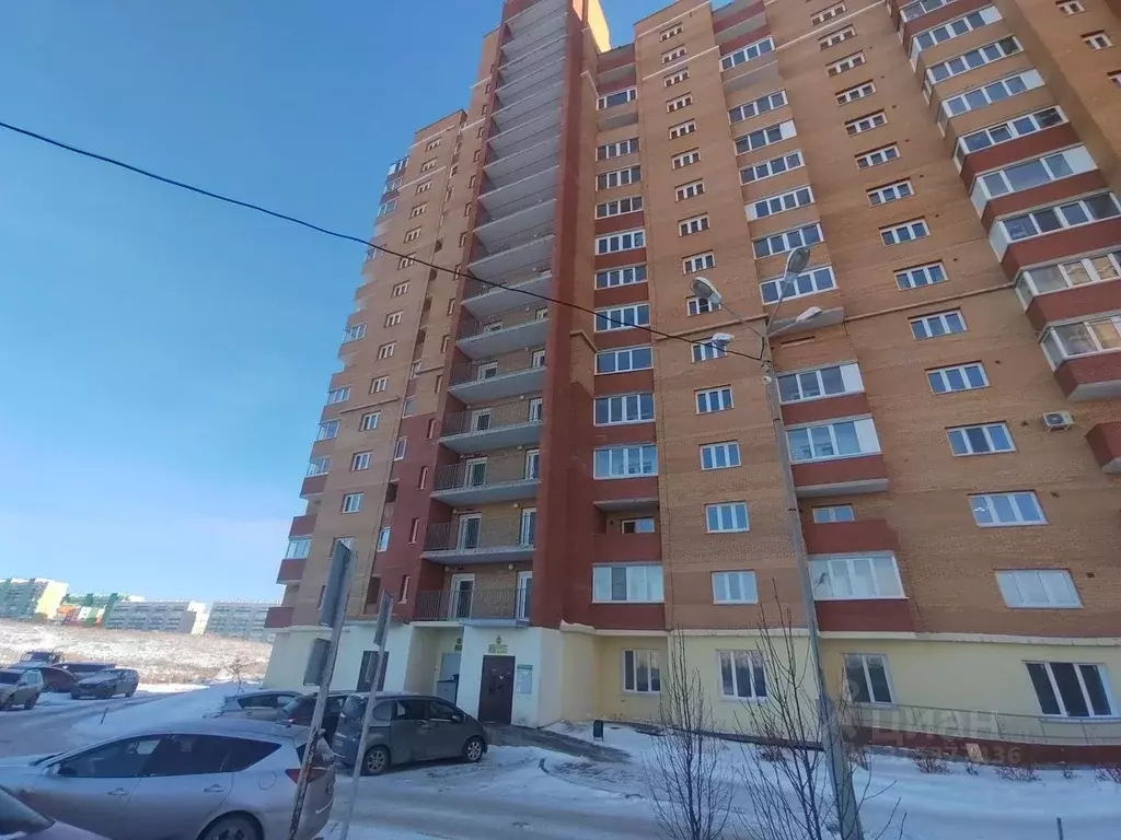2-к кв. Красноярский край, Красноярск ул. Светлова, 31 (66.5 м) - Фото 0