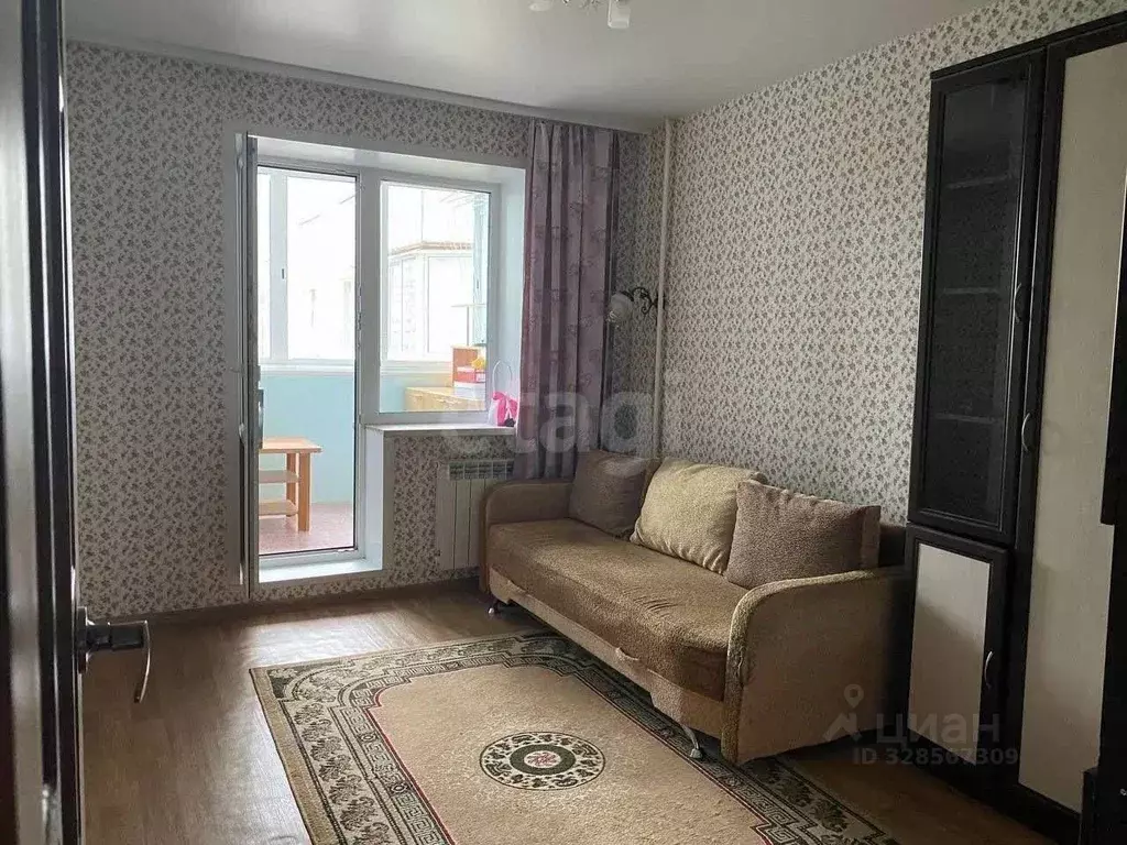 3-к кв. Свердловская область, Екатеринбург ул. Уральская, 65 (63.0 м) - Фото 1