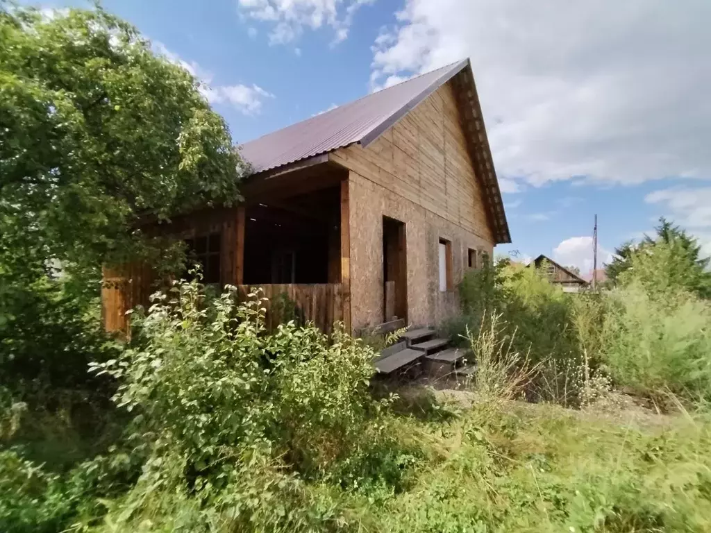 Дом в Алтайский край, Первомайский район, с. Бобровка ул. Гастелло, 13 ... - Фото 0