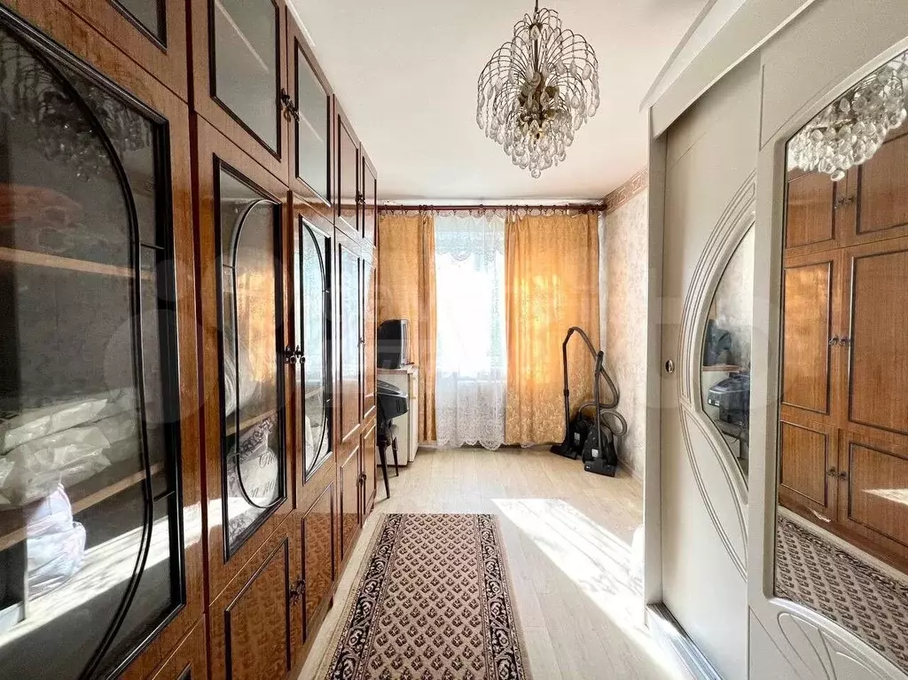 4-к. квартира, 60,6 м, 2/5 эт. - Фото 0