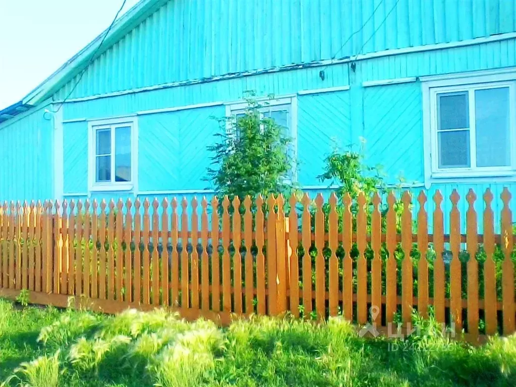 Дом в Иркутская область, Черемховский район, с. Каменно-Ангарск . - Фото 0