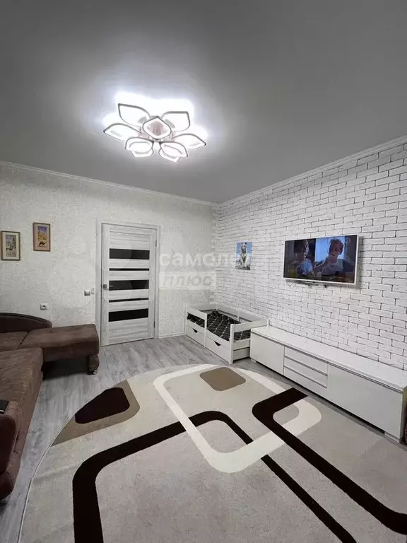 1-к. квартира, 43,6 м, 5/5 эт. - Фото 1