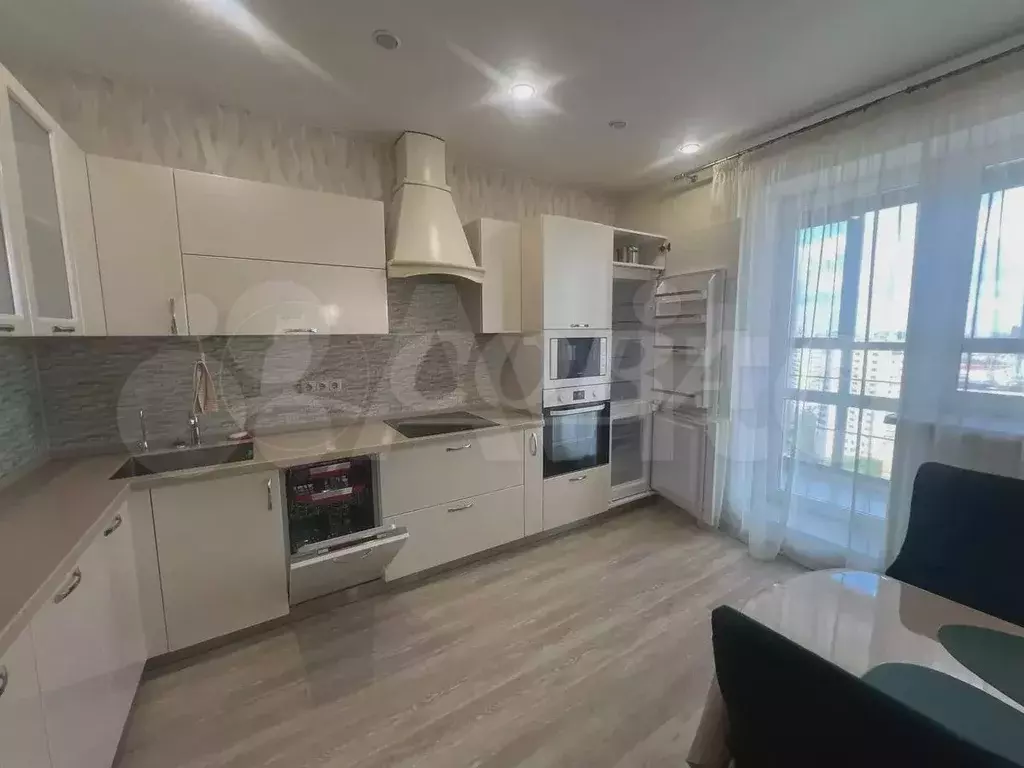 1-к. квартира, 42,7 м, 20/24 эт. - Фото 1