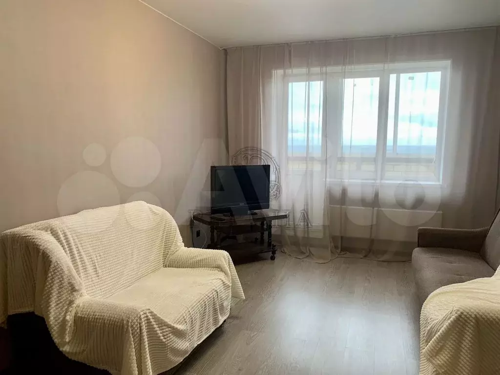 1-к. квартира, 41 м, 13/17 эт. - Фото 0