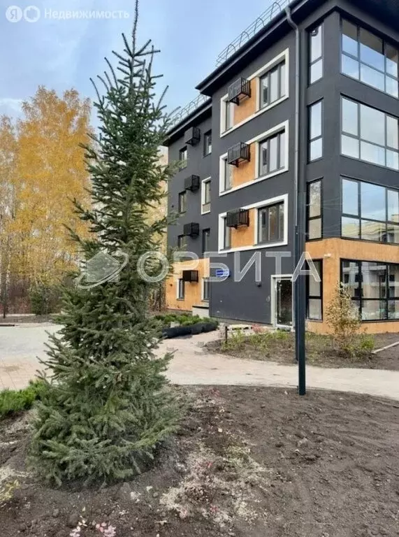 2-комнатная квартира: Тюмень, улица Игоря Комиссарова, 25 (71.6 м) - Фото 2