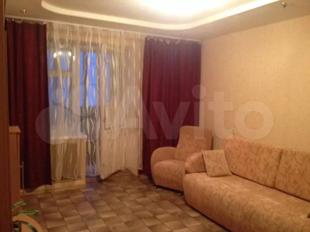 1-к. квартира, 50 м, 1/10 эт. - Фото 1