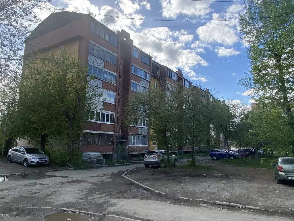 Продаётся 4-к квартира, 100 м - Фото 1