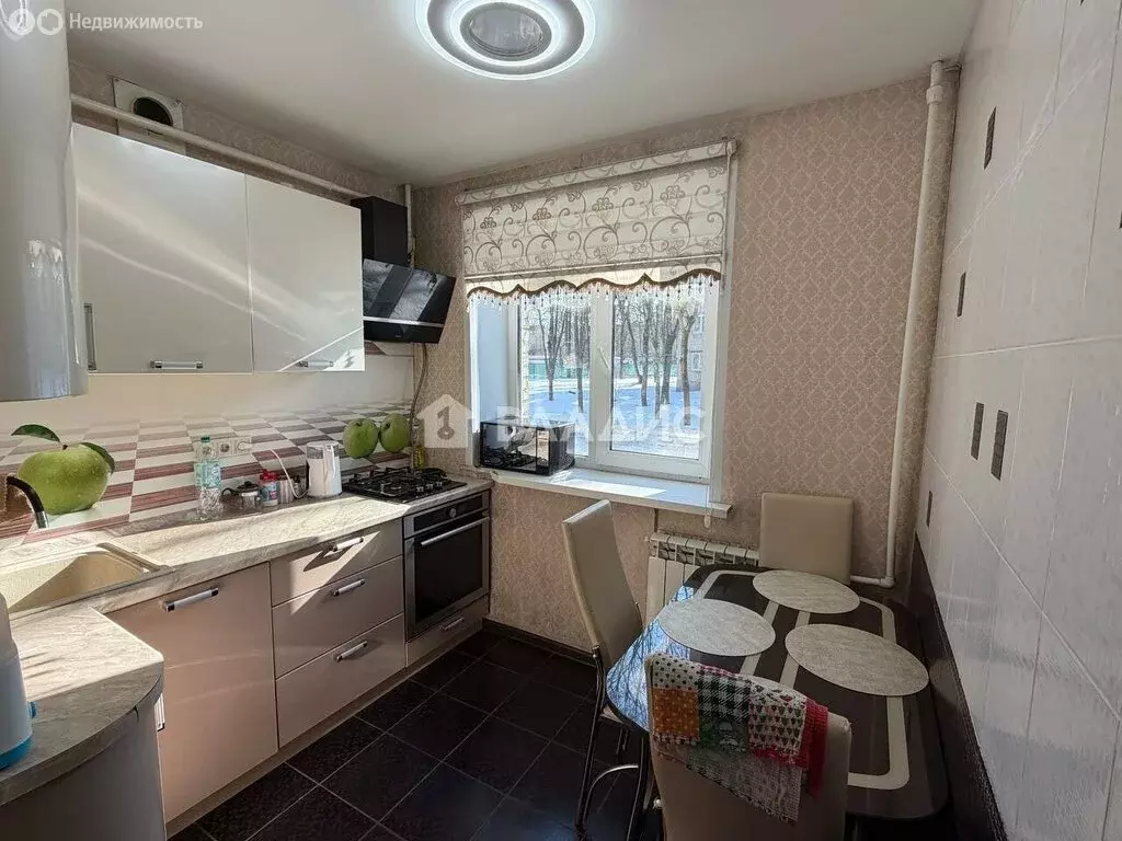 2-комнатная квартира: Белоозёрский, Молодёжная улица, 18 (43.2 м) - Фото 1