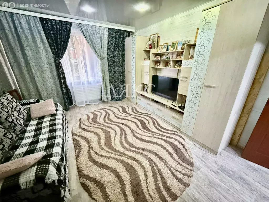 3-комнатная квартира: Ишимбай, Стахановская улица, 33 (67.9 м) - Фото 1