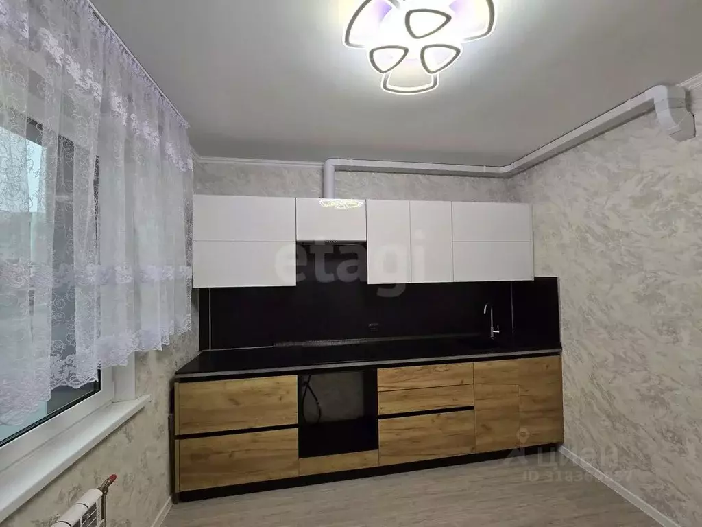 2-к кв. Брянская область, Брянск ул. Имени О.Н. Строкина, 8 (61.0 м) - Фото 1