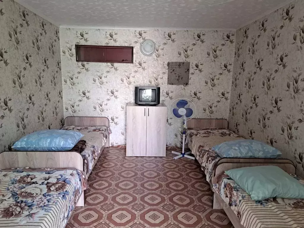 Комната Оренбургская область, Соль-Илецк Челкарская ул., 74 - Фото 0