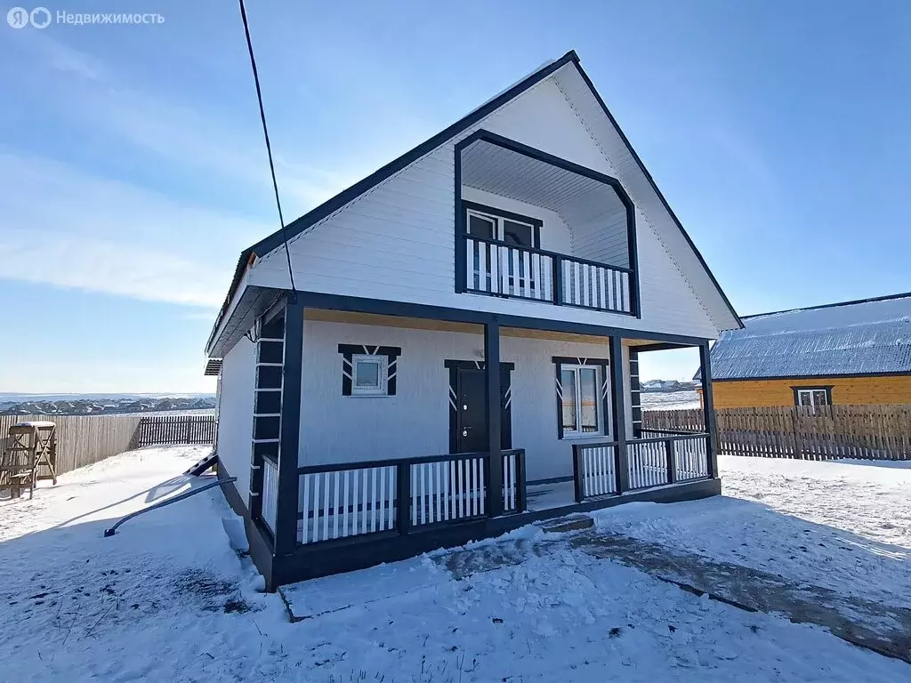 Дом в Грановщина, улица Михаила Чубаровского (150 м) - Фото 1