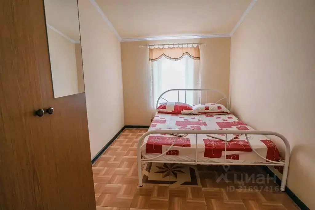 Комната Краснодарский край, Геленджик ул. Розы Люксембург, 26 - Фото 1