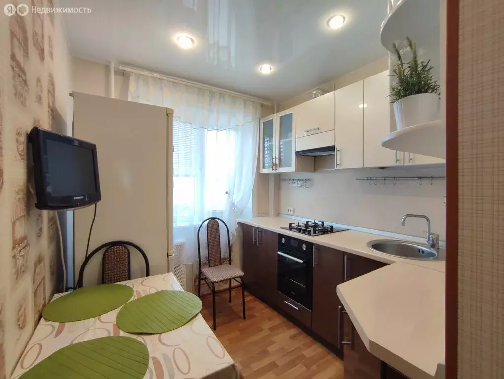 2-комнатная квартира: Архангельск, исторический район Соломбала, улица ... - Фото 1