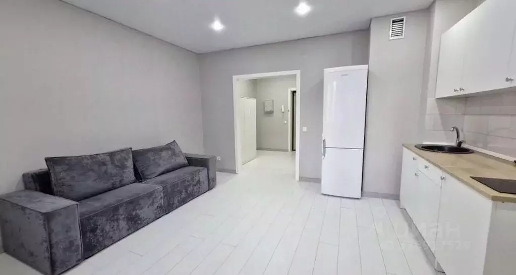 Студия Татарстан, Казань ул. Бари Галеева, 8Ак2 (30.0 м) - Фото 1