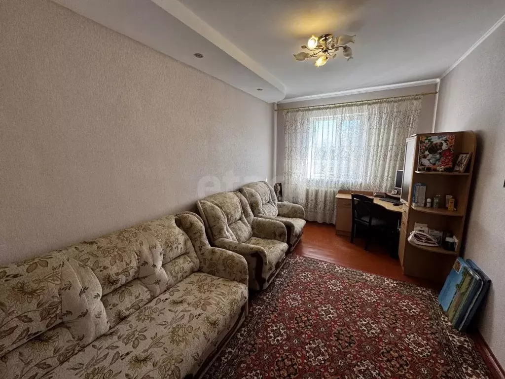 Дом в Крым, Симферопольский район, Гвардейское с/пос, с. Красная ... - Фото 1