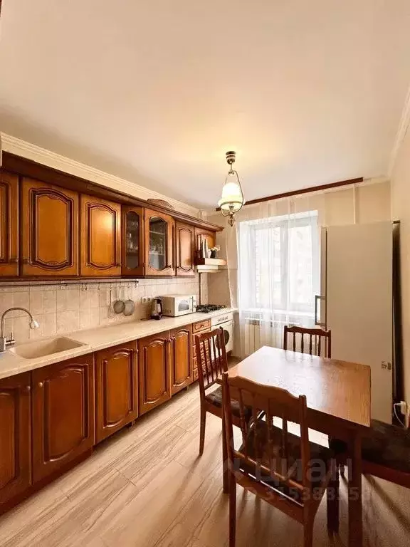 3-к кв. Татарстан, Казань ул. Космонавтов, 44 (65.0 м) - Фото 0