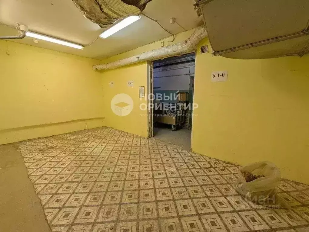 Помещение свободного назначения в Свердловская область, Екатеринбург ... - Фото 1