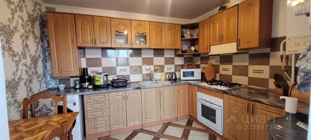 3-к кв. Крым, Евпатория ул. Серова, 80 (65.9 м) - Фото 1